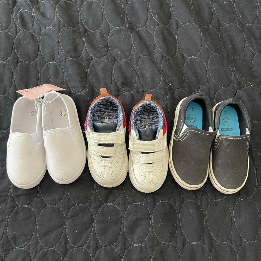 Toddler shoes, size 7